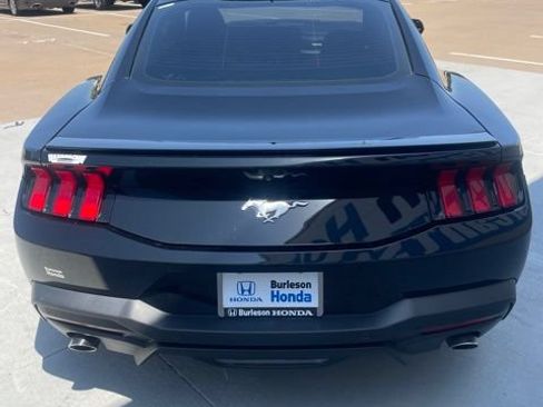 Used 2024 Ford Mustang Premium RWD image 7