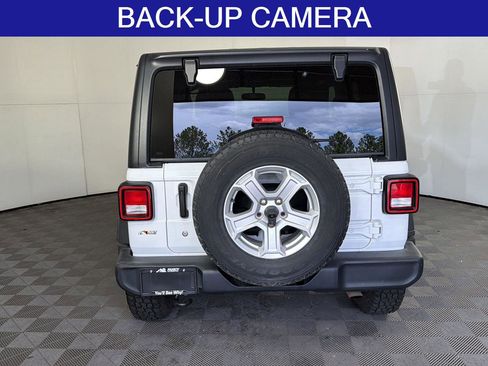 Used 2018 Jeep Wrangler Sport AWD/4WD image 6