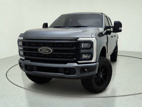 Used 2024 Ford F250 Lariat w/ Black Appearance Package AWD/4WD image 2