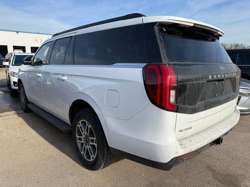 Used 2025 Ford Expedition Max Active image 4