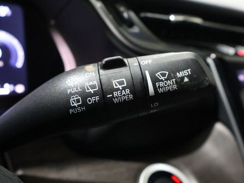 Used 2024 Jeep Grand Cherokee Limited image 39