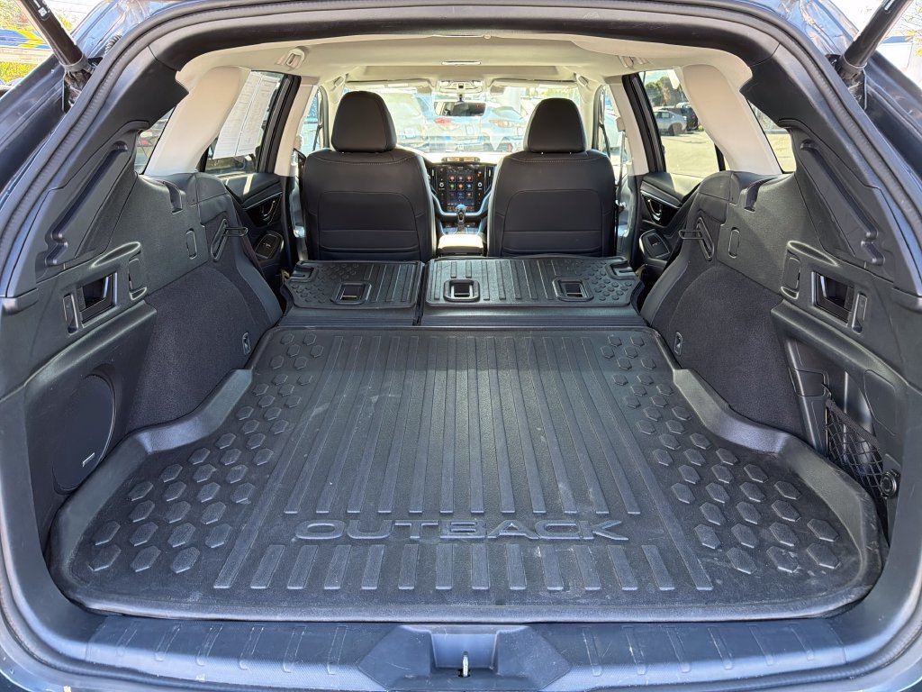 Used 2022 Subaru Outback Limited AWD/4WD image 30