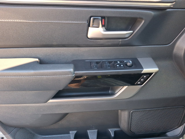 Certified 2025 Toyota Tundra Limited AWD/4WD image 12