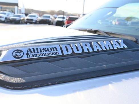 Used 2020 Chevrolet Silverado 3500 High Country w/ Technology Package image 15