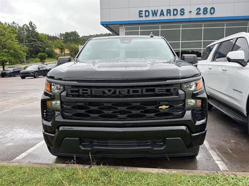 Used 2024 Chevrolet Silverado 1500 Custom RWD image 4