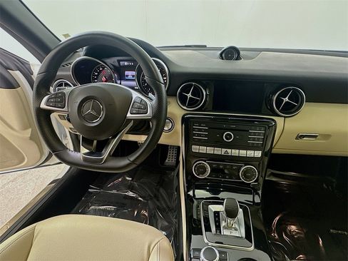 Used 2020 Mercedes-Benz SLC 300 SLC 300 image 14