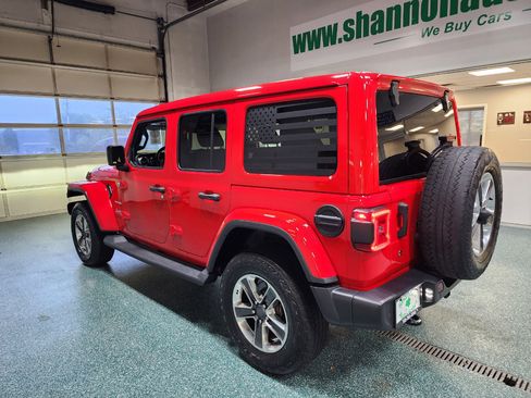 Used 2020 Jeep Wrangler Unlimited Sahara image 9