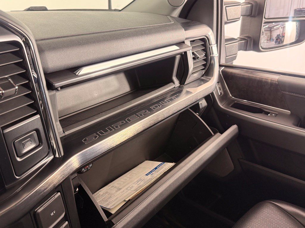 Used 2025 Ford F250 Lariat w/ Lariat Ultimate Package AWD/4WD image 47