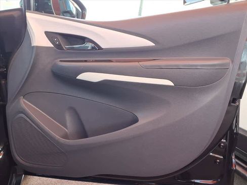 Used 2021 Chevrolet Bolt LT image 24