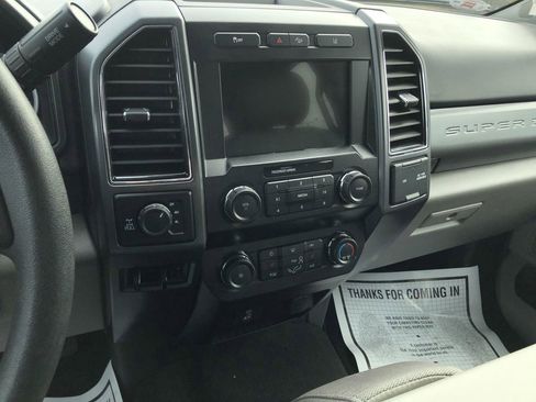 Used 2020 Ford F250 XLT w/ XLT Premium Package image 18