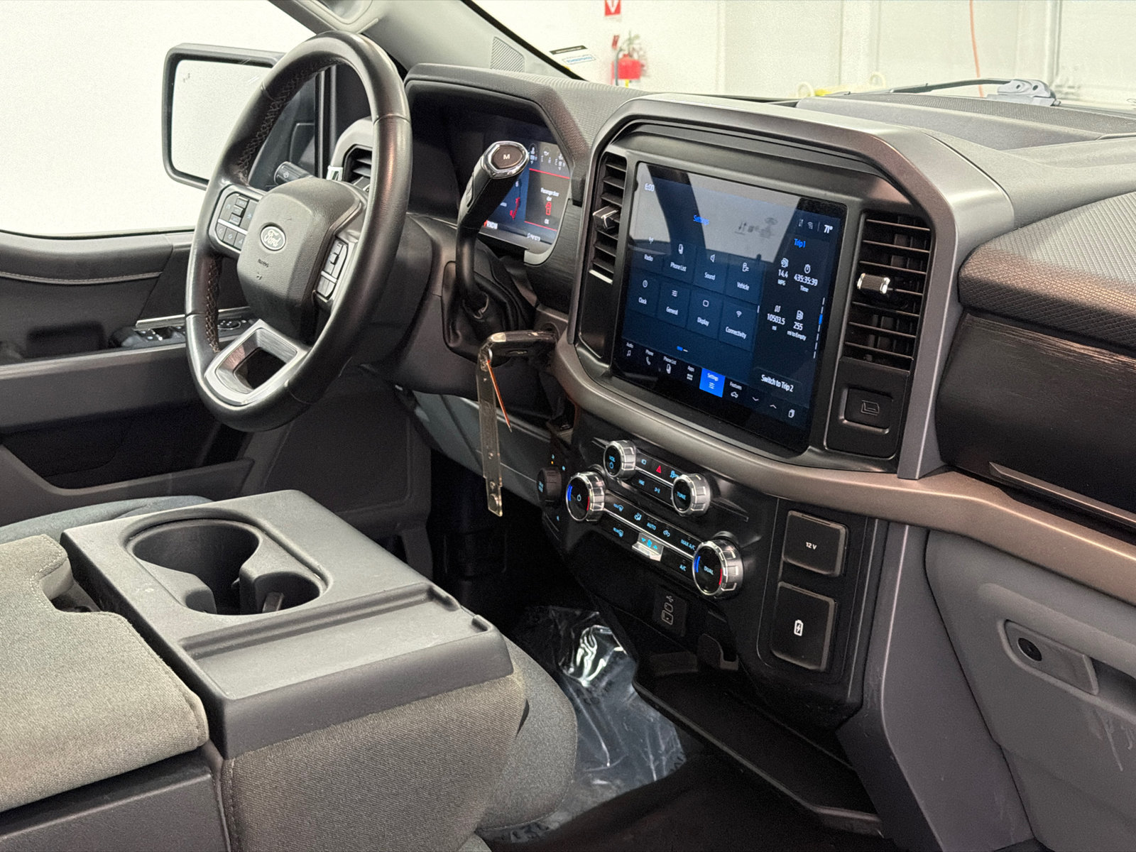 Used 2025 Ford F150 XLT w/ Equipment Group 301A Standard AWD/4WD image 9