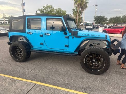 Used 2017 Jeep Wrangler Unlimited Sport w/ Max Tow Package AWD/4WD image 4