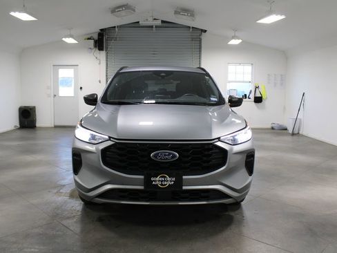 Used 2024 Ford Escape ST-Line image 3
