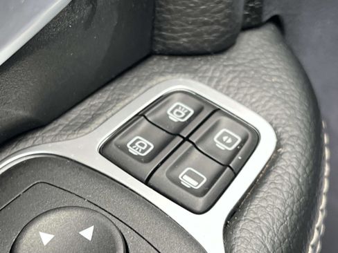 Used 2024 RAM 2500 Big Horn image 31