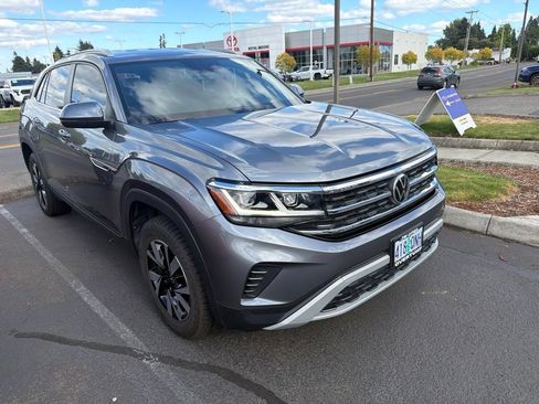 Used 2022 Volkswagen Atlas Cross Sport SE AWD/4WD image 1