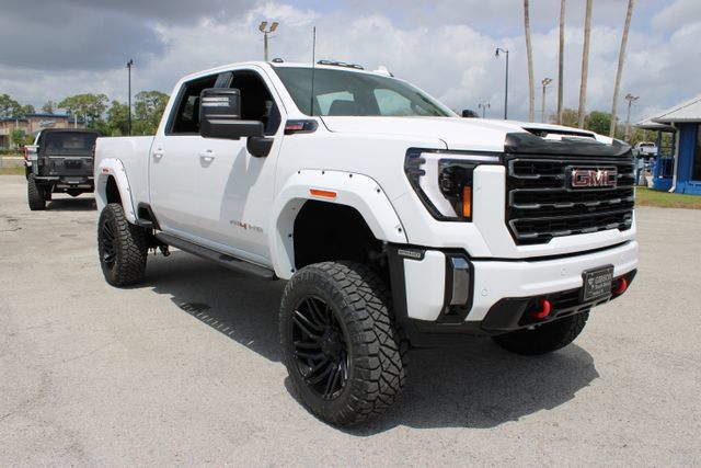Used 2024 GMC Sierra 2500 AT4 w/ AT4 Premium Plus Package AWD/4WD image 16