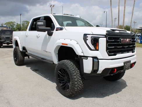 Used 2024 GMC Sierra 2500 AT4 w/ AT4 Premium Plus Package AWD/4WD image 16
