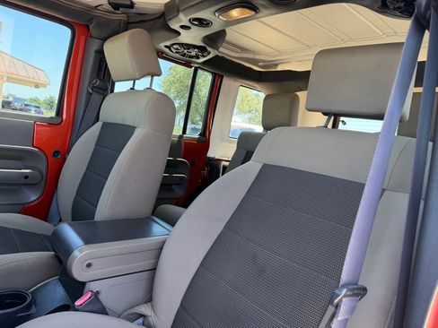 Used 2009 Jeep Wrangler Unlimited X AWD/4WD image 14