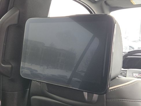 Used 2021 Cadillac Escalade ESV Sport w/ Driver Assist Tech Package image 39