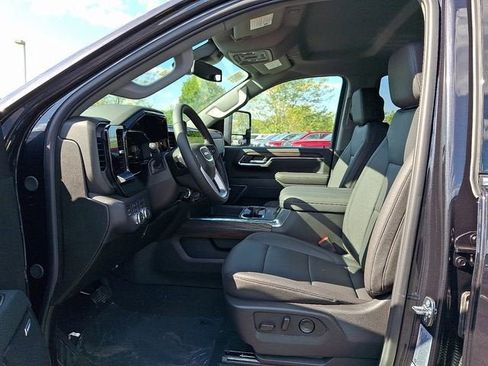 New 2026 GMC Sierra 2500 SLT w/ SLT Premium Package image 7