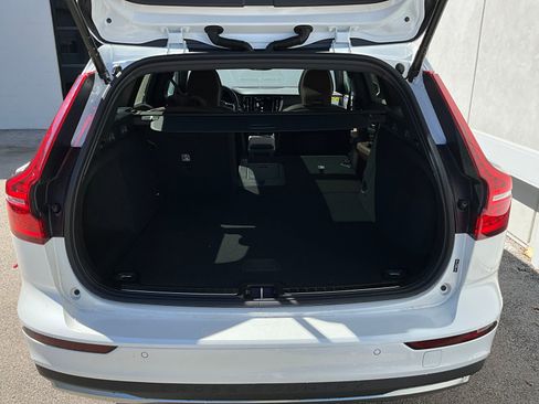 New 2026 Volvo V60 B5 Cross Country Plus w/ Climate Package image 25