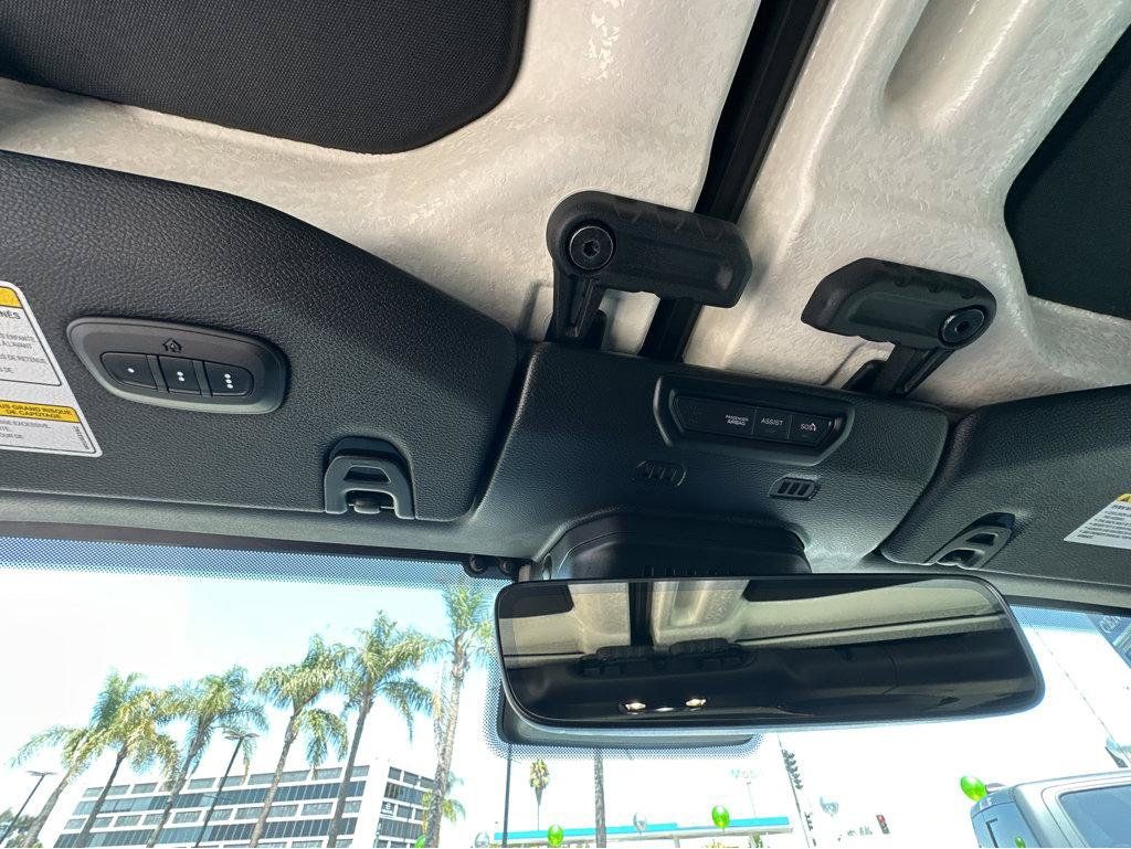 Used 2021 Jeep Wrangler Unlimited Sahara AWD/4WD image 25