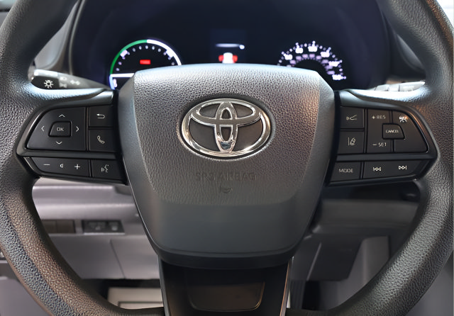 Used 2022 Toyota Sienna LE FWD image 20