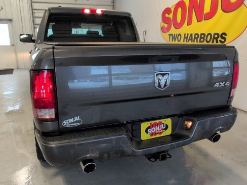 Used 2015 RAM 1500 Express image 30
