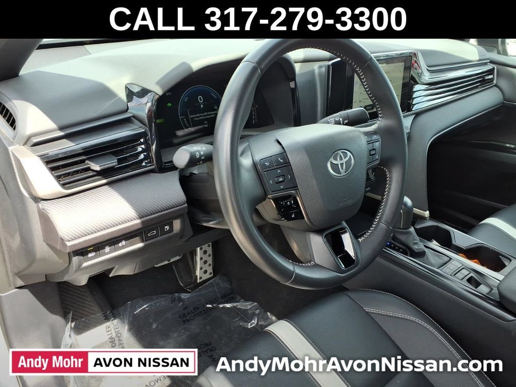 Used 2025 Toyota Camry SE FWD image 20