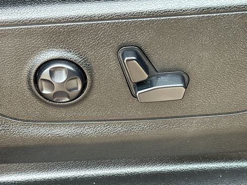 Used 2020 RAM 1500 Rebel AWD/4WD image 36