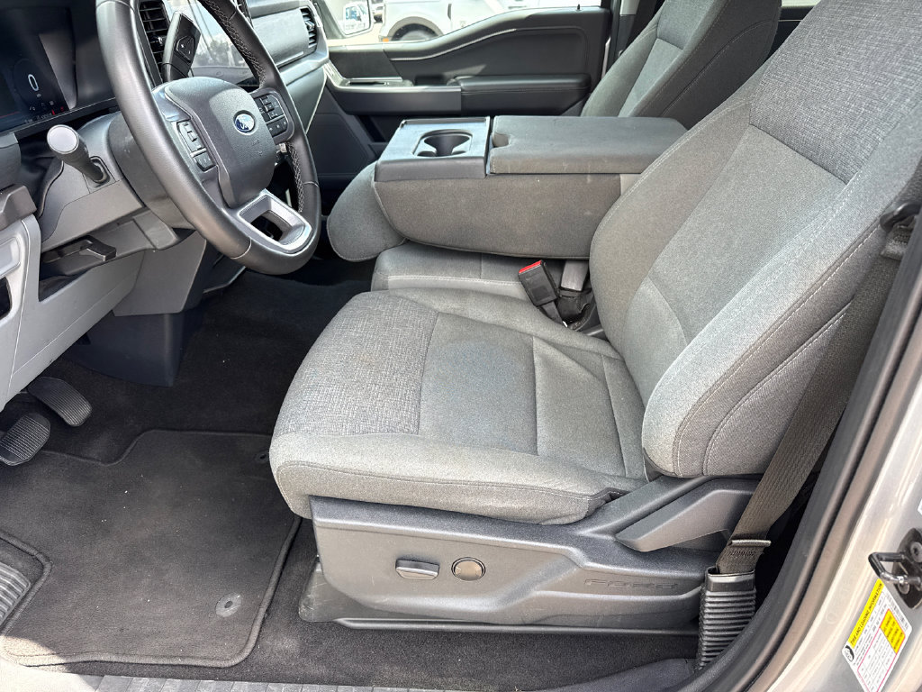 Used 2025 Ford F150 XLT w/ Equipment Group 301A Standard AWD/4WD image 9