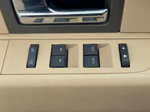 Used 2014 Ford F150 XLT w/ XLT Chrome Package RWD image 15