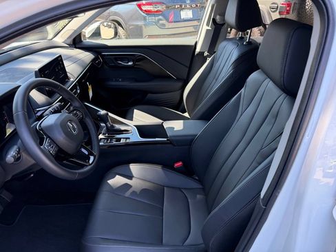 Certified 2026 Acura ADX AWD image 15