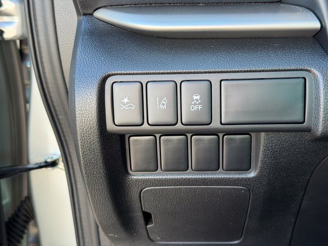 Used 2024 Mitsubishi Eclipse Cross LE AWD/4WD image 32