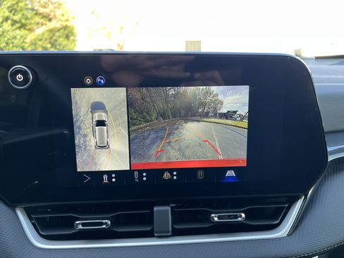 New 2026 Chevrolet Equinox LT w/ Safety and Technology Package image 27