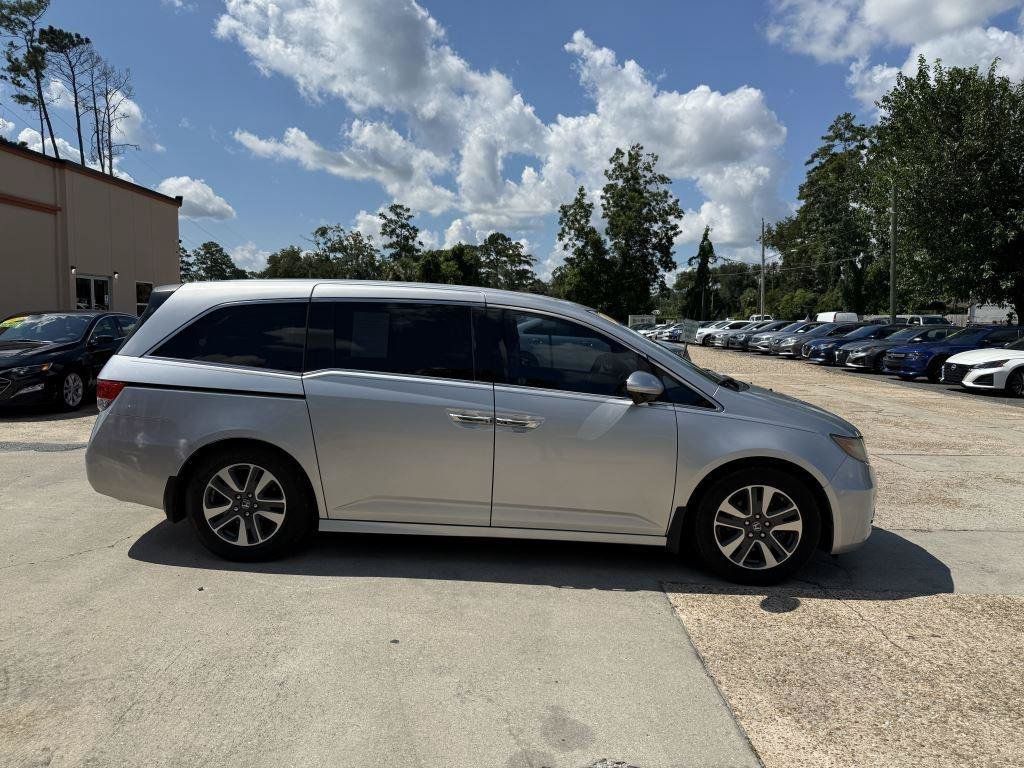 Used 2015 Honda Odyssey Touring image 4
