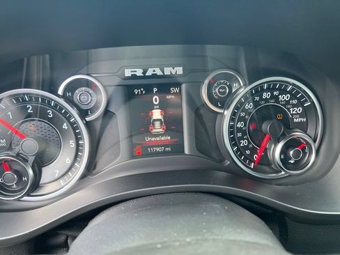Used 2019 RAM 1500 Big Horn AWD/4WD image 12
