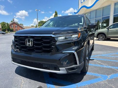 Used 2024 Honda Pilot Elite image 2