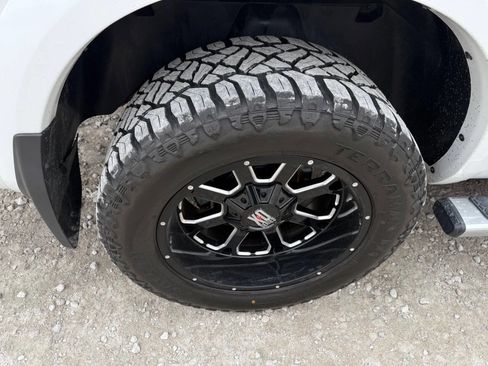 Used 2017 RAM 1500 Laramie image 10