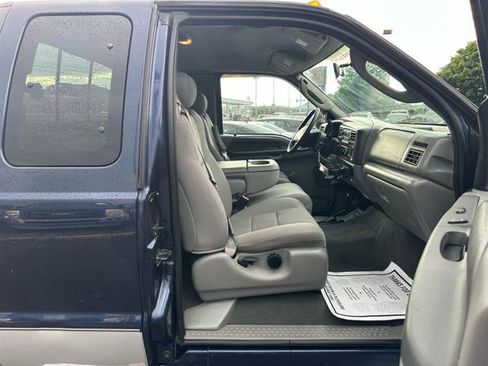 Used 2004 Ford F350 XL AWD/4WD image 16