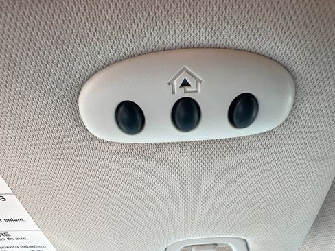 Used 2018 Ford Edge Titanium w/ Technology Package image 46