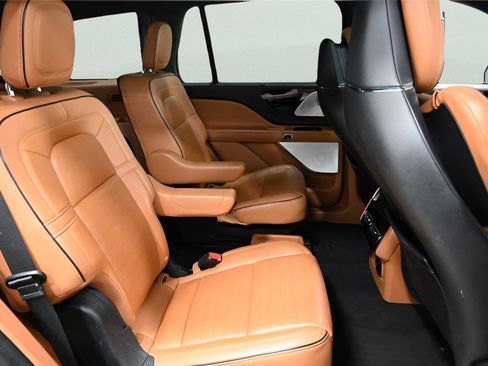 Used 2021 Lincoln Aviator Black Label w/ Dynamic Handling Package AWD/4WD image 18