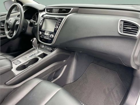 Used 2024 Nissan Murano SV w/ SV Midnight Edition Package FWD image 18