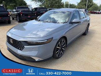 Used 2023 Honda Accord Touring video 1