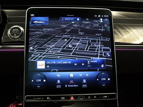 Used 2023 Mercedes-Benz S 580 4MATIC Sedan image 3