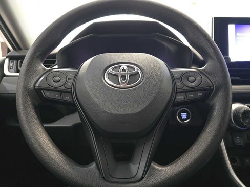 Used 2023 Toyota RAV4 XLE AWD/4WD image 11