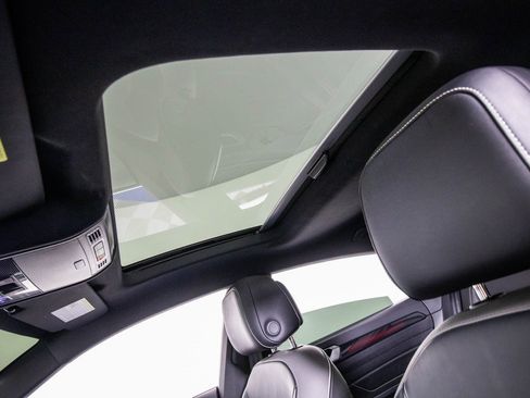 Used 2023 Volkswagen Arteon SEL w/ Arteon MDO Package image 28