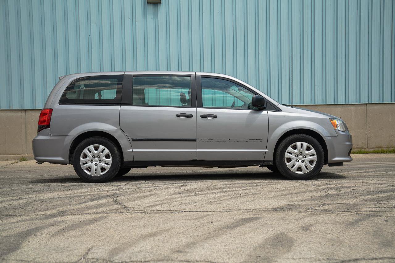Used 2014 Dodge Grand Caravan American Value Package FWD image 6
