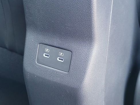 New 2026 Nissan Kicks SR image 14