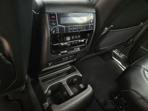 New 2026 Jeep Grand Cherokee L Limited AWD/4WD image 11